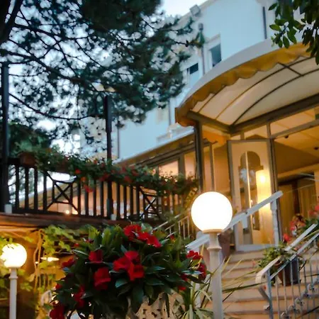 Vina Del Mar Pineta 호텔 4*