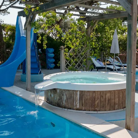 Vina Del Mar Pineta 호텔 4*